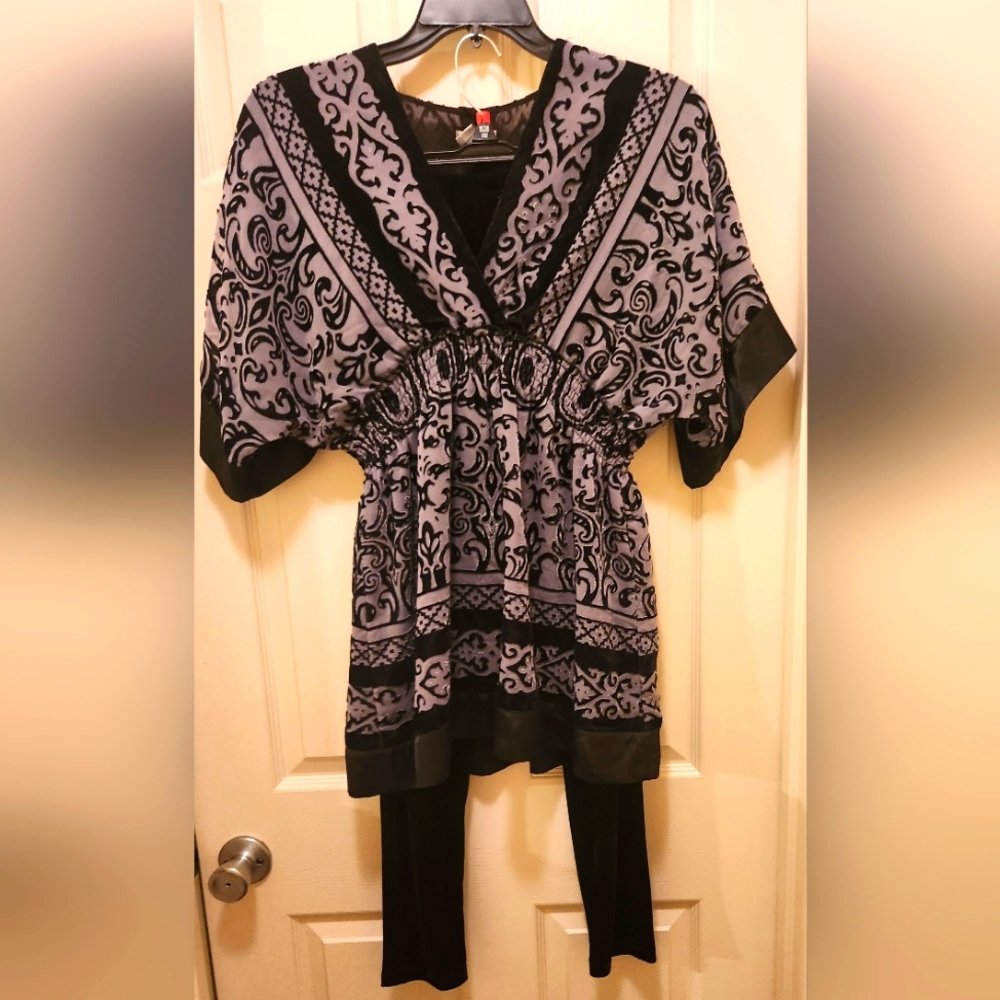 Genealogy Fashion DNA velour pant set